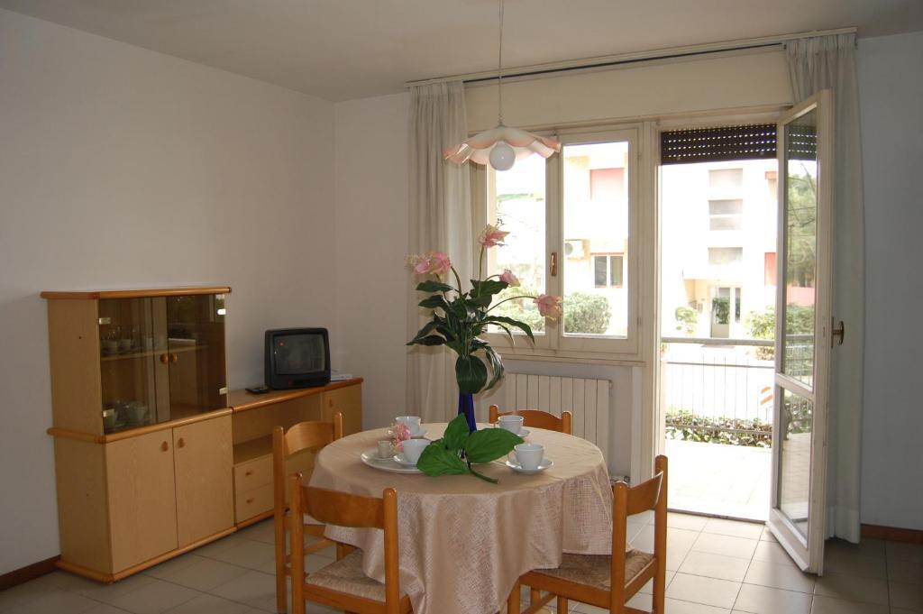 Hotel 21 Riccione Buitenkant foto